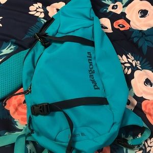 Patagonia Sling Pack -turquoise